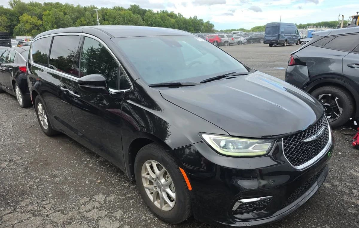2025 CHRYSLER PACIFICA SELECT 121.6" WB 4