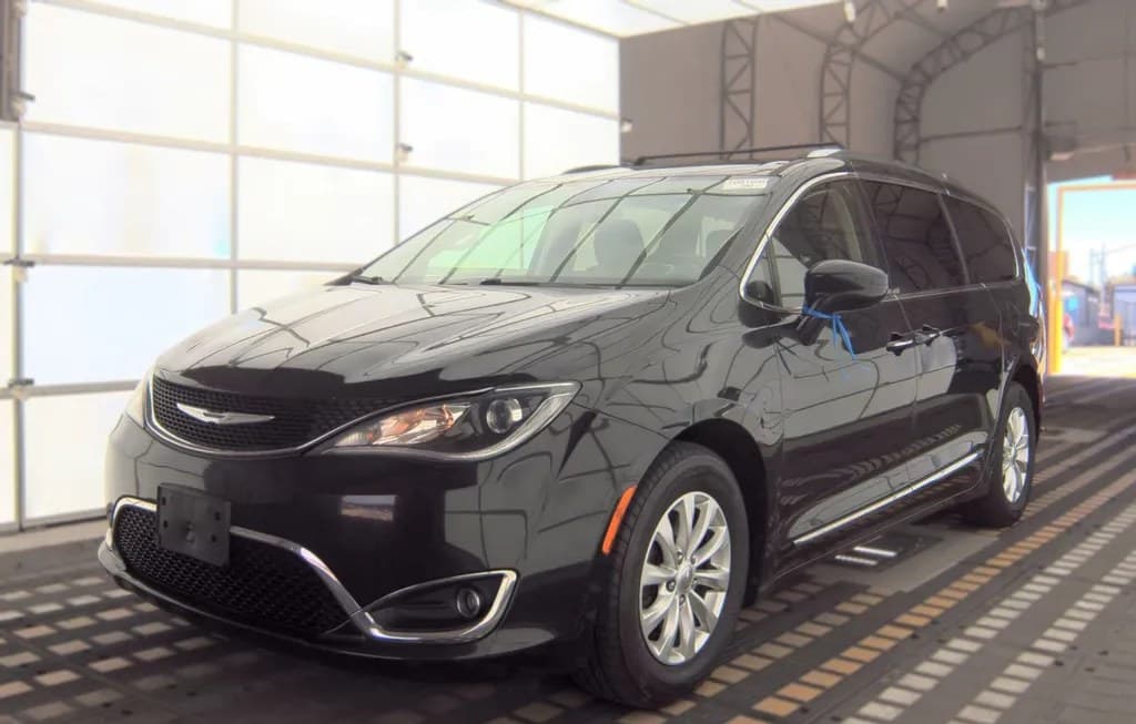 2018 CHRYSLER PACIFICA TOURING L 121.6" WB 1