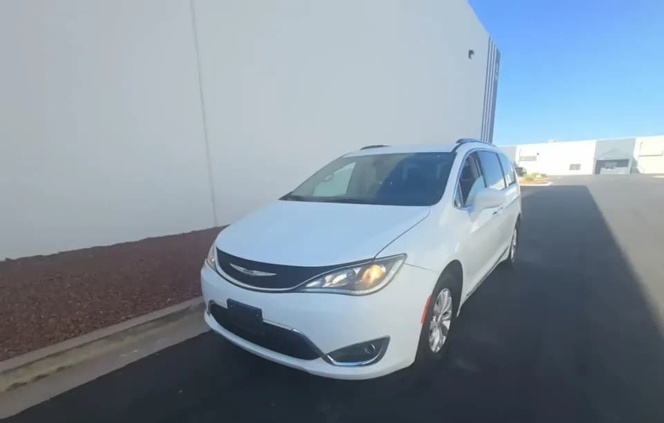 2019 CHRYSLER PACIFICA TOURING L 121.6" WB 1