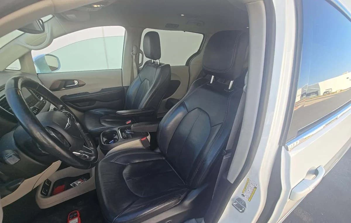 2019 CHRYSLER PACIFICA TOURING L 121.6" WB 4