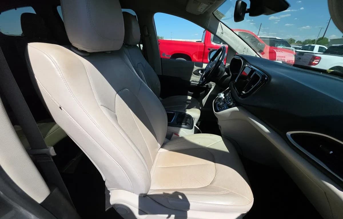 2021 CHRYSLER PACIFICA TOURING L 121.6" WB 5