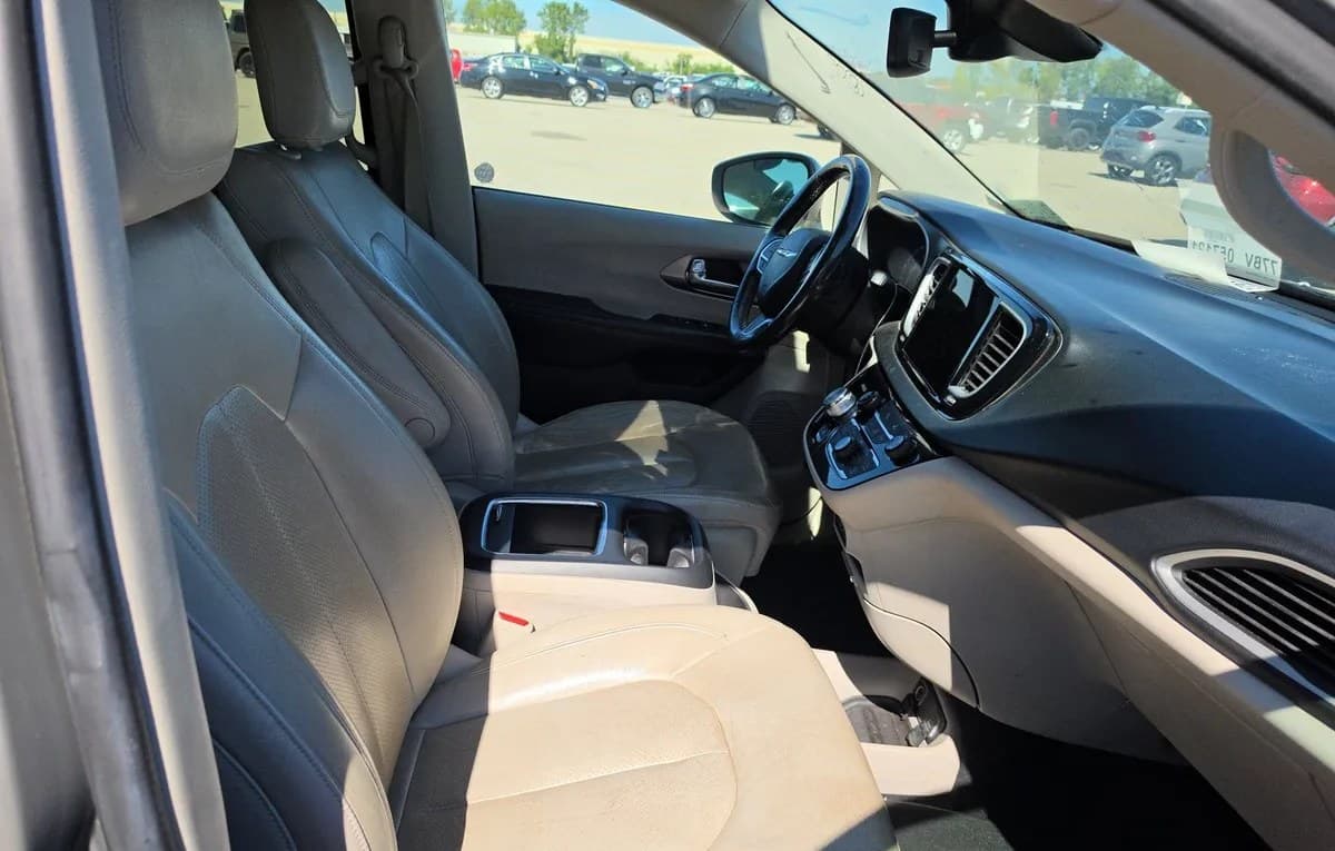 2021 CHRYSLER PACIFICA TOURING L 121.6" WB 5