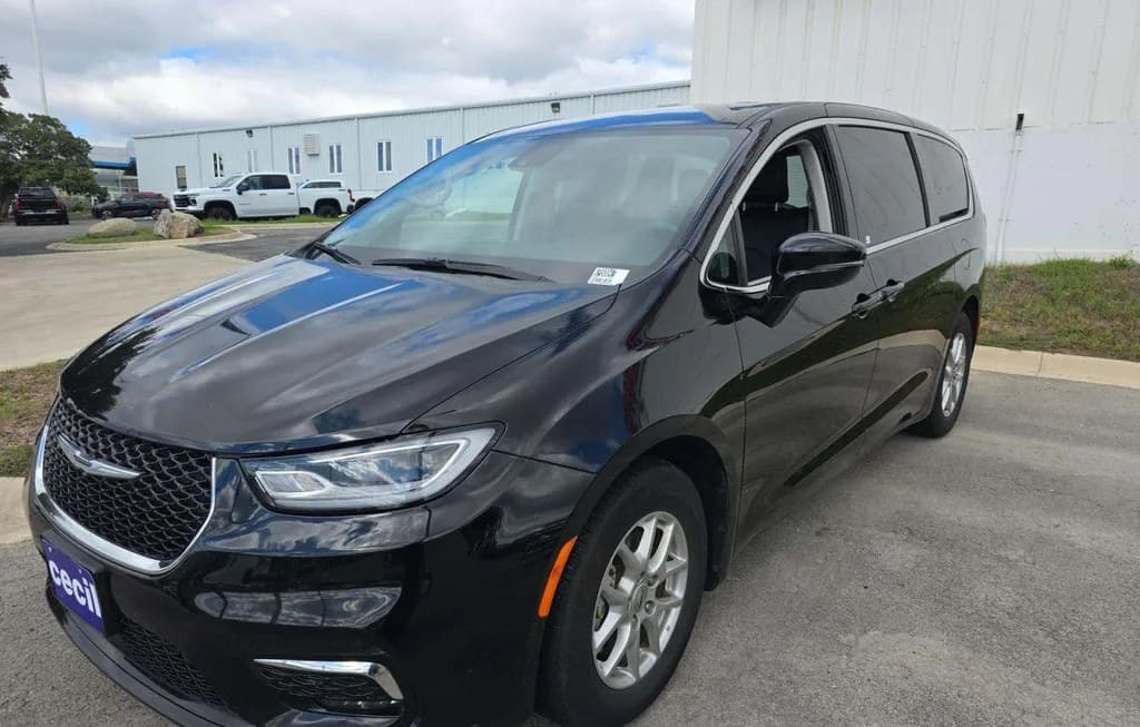 2024 CHRYSLER PACIFICA TOURING L 121.6" WB