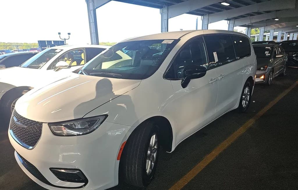 2025 CHRYSLER PACIFICA SELECT 121.6" WB 1