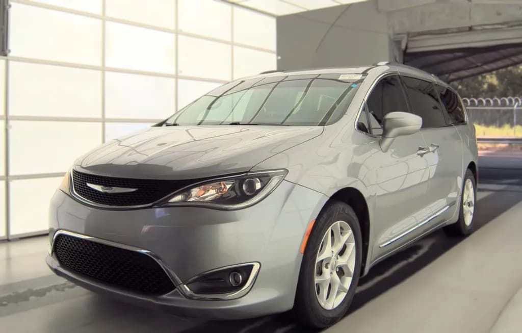 2018 CHRYSLER PACIFICA TOURING L 121.6" WB 1