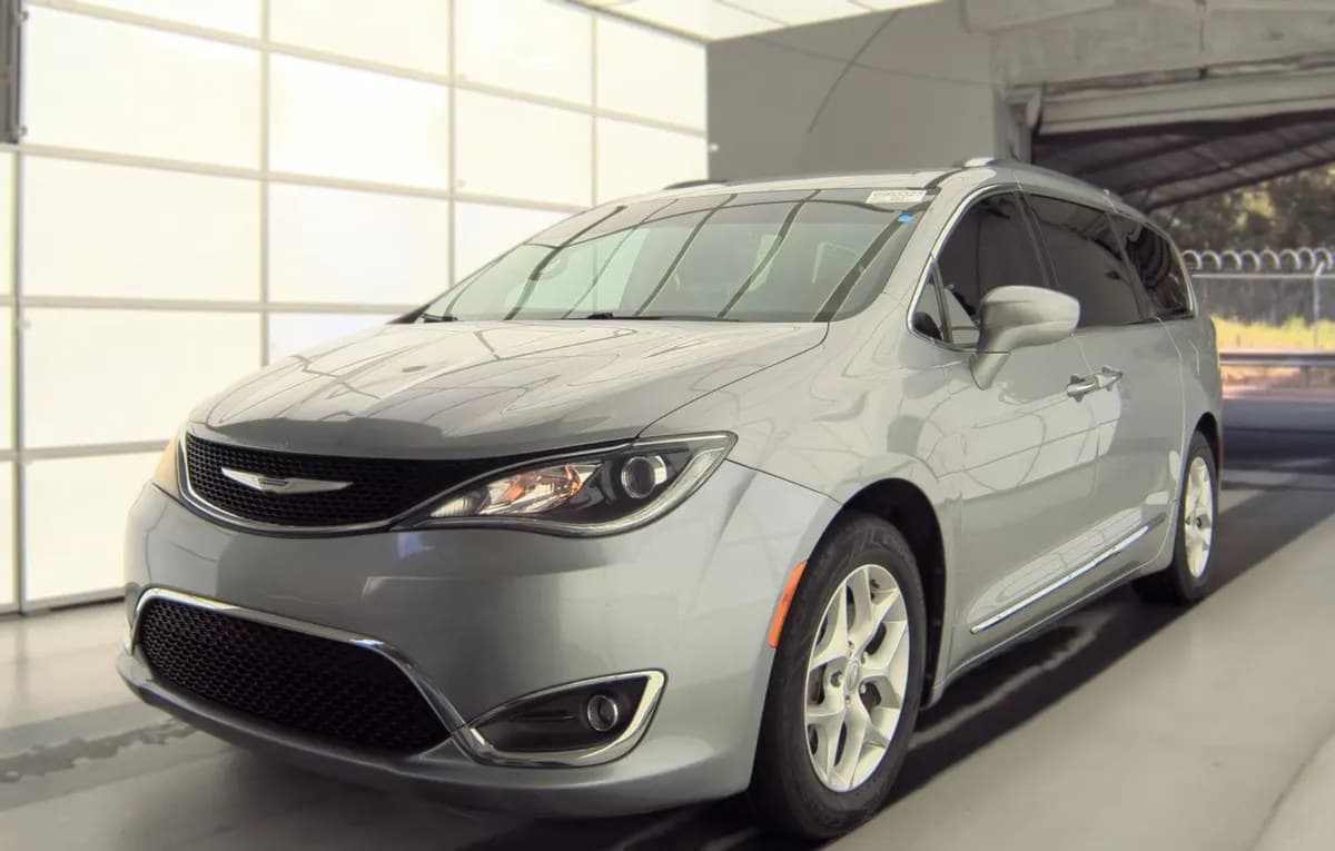 2018 CHRYSLER PACIFICA TOURING L 121.6" WB 2
