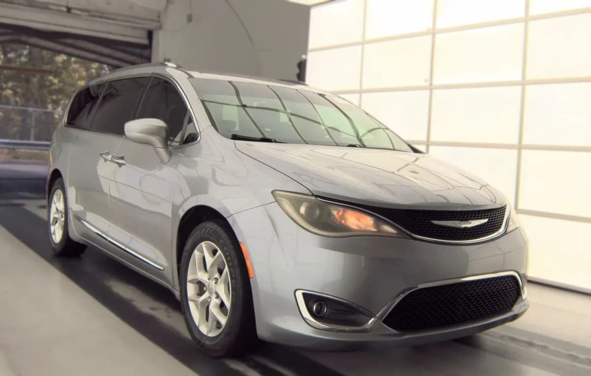 2018 CHRYSLER PACIFICA TOURING L 121.6" WB 4