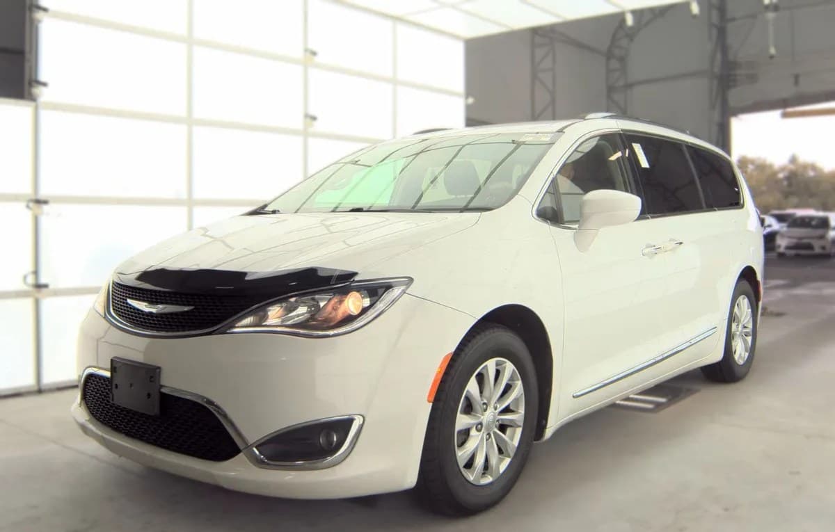 2018 CHRYSLER PACIFICA TOURING L 121.6" WB 2