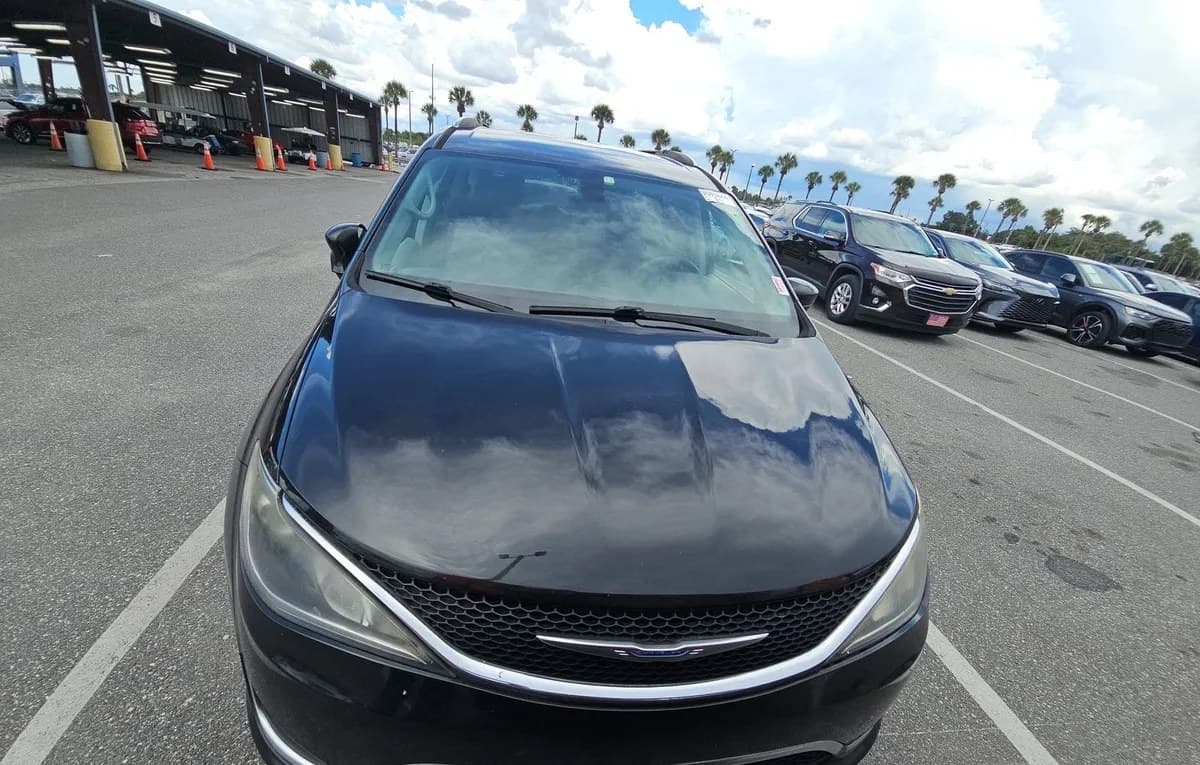 2018 CHRYSLER PACIFICA TOURING L 121.6" WB 3