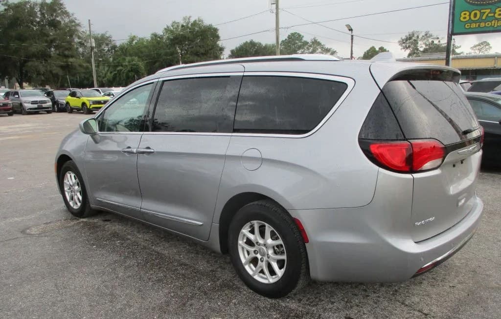 2020 CHRYSLER PACIFICA TOURING L 121.6" WB 5