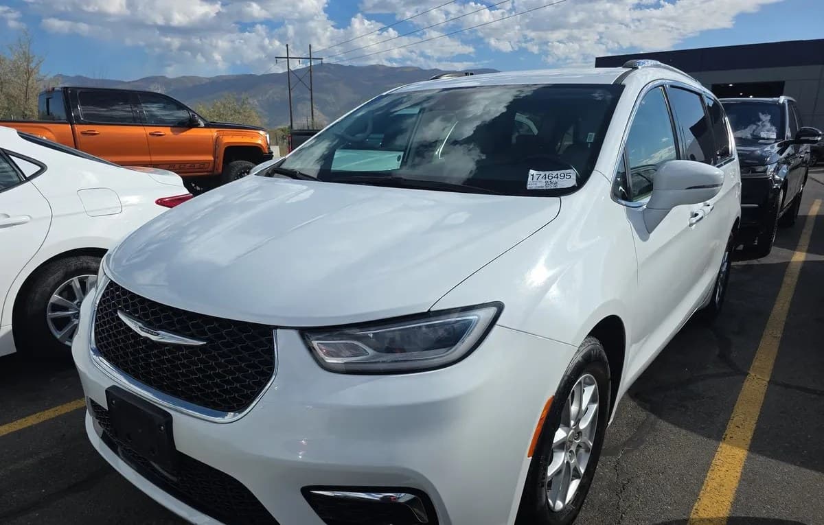 2021 CHRYSLER PACIFICA TOURING L 121.6" WB 2