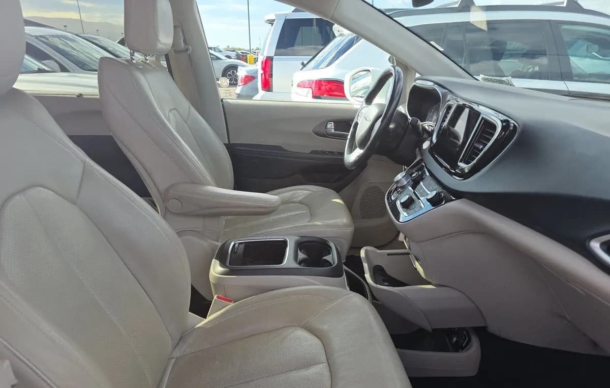 2021 CHRYSLER PACIFICA TOURING L 121.6" WB 5