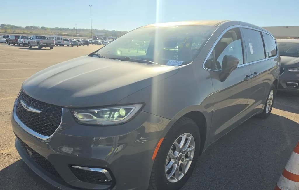 2023 CHRYSLER PACIFICA TOURING L 121.6" WB 1