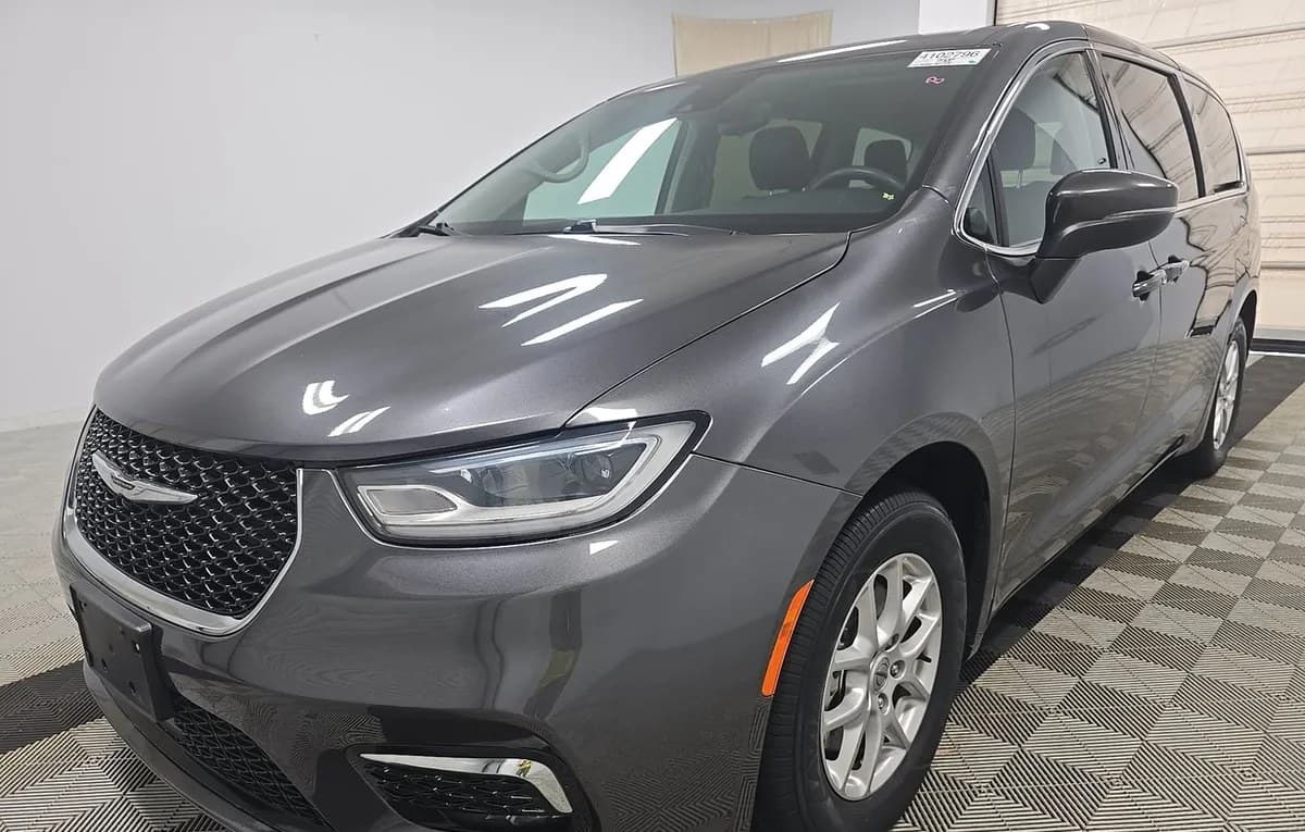 2023 CHRYSLER PACIFICA TOURING L 121.6" WB 2