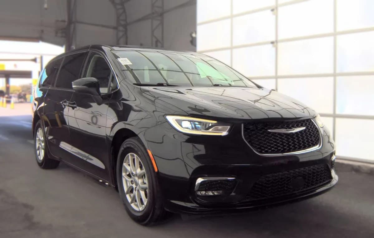 2023 CHRYSLER PACIFICA TOURING L 121.6" WB 4