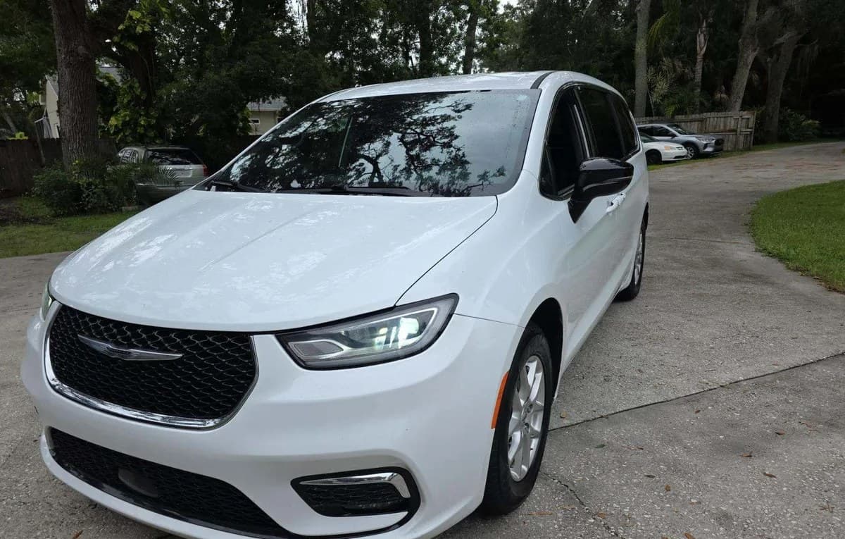 2025 CHRYSLER PACIFICA SELECT 121.6" WB 2