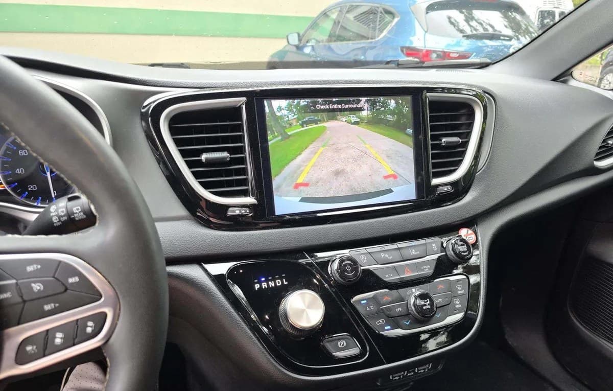 2025 CHRYSLER PACIFICA SELECT 121.6" WB 7