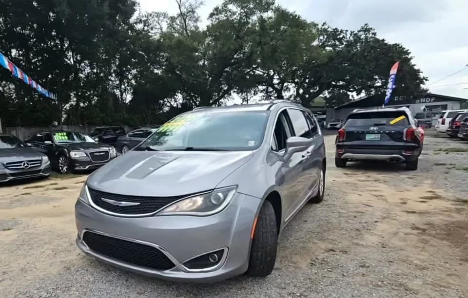 2020 CHRYSLER PACIFICA TOURING L 121.6" WB 1