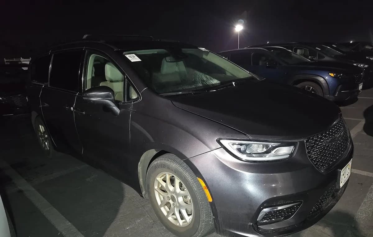 2021 CHRYSLER PACIFICA TOURING L 121.6" WB 4
