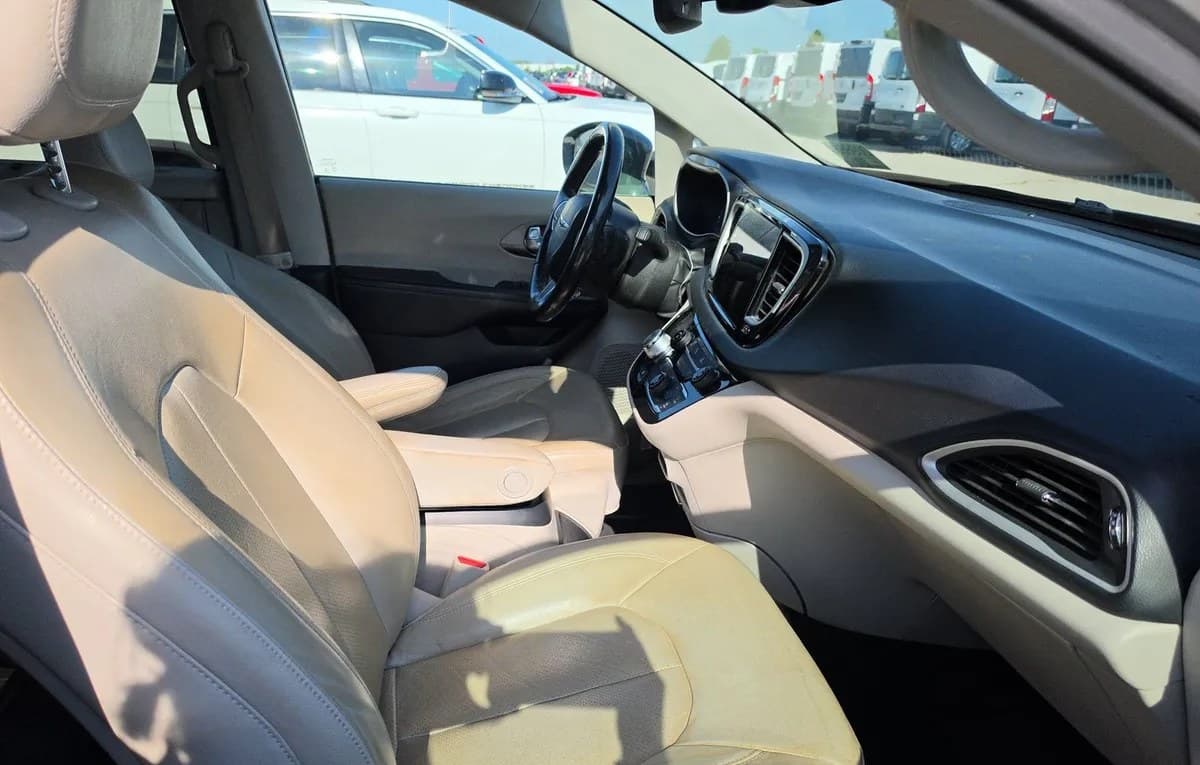 2021 CHRYSLER PACIFICA TOURING L 121.6" WB 5