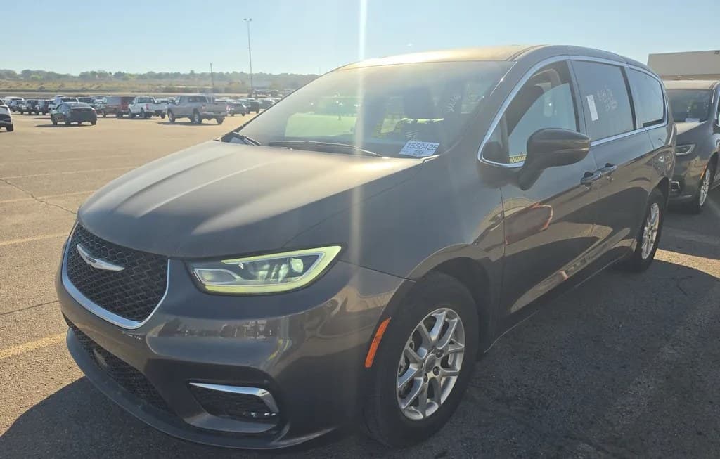 2023 CHRYSLER PACIFICA TOURING L 121.6" WB