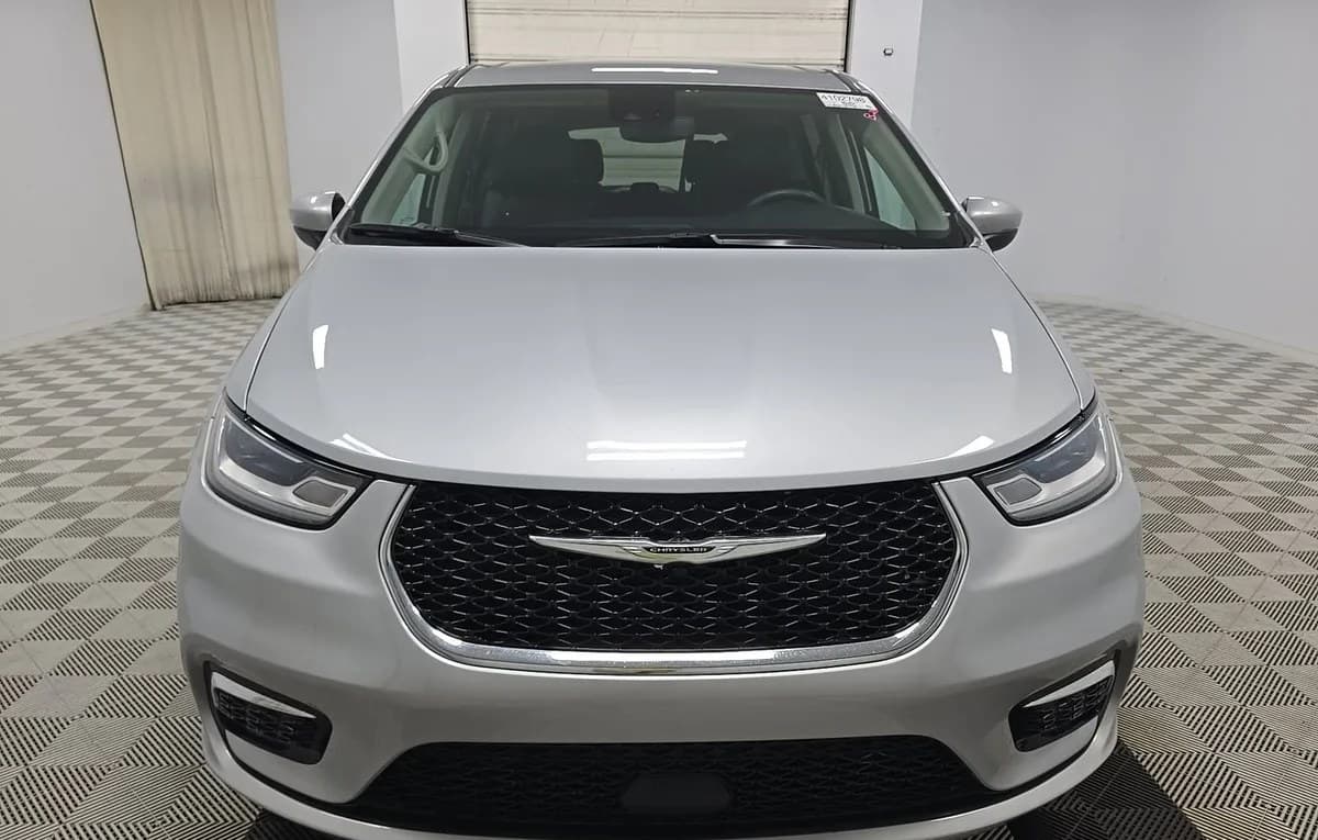2023 CHRYSLER PACIFICA TOURING L 121.6" WB 3