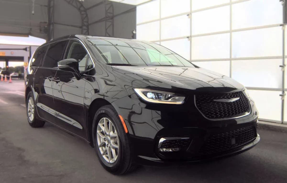 2024 CHRYSLER PACIFICA TOURING L 121.6" WB 4