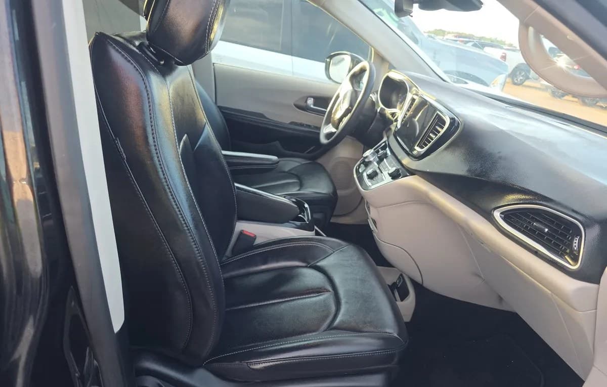 2024 CHRYSLER PACIFICA TOURING L 121.6" WB 5
