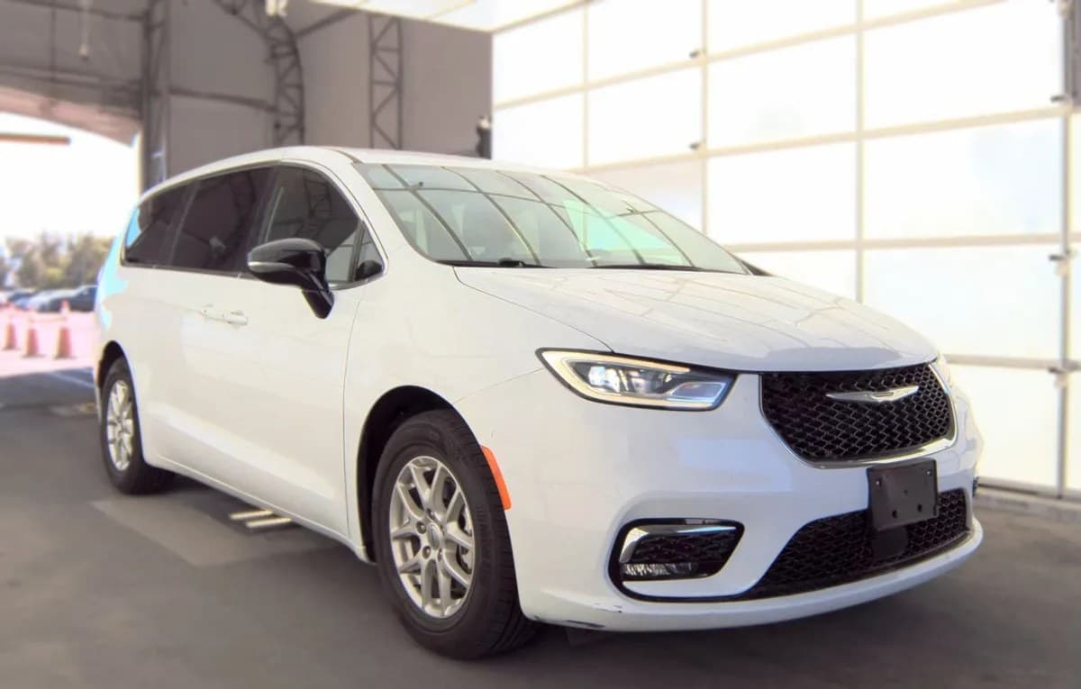 2025 CHRYSLER PACIFICA SELECT 121.6" WB 4