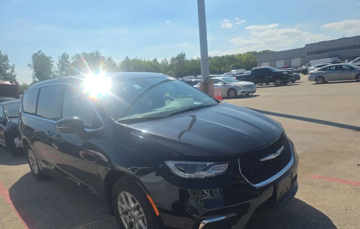 2025 CHRYSLER PACIFICA SELECT 121.6" WB 4