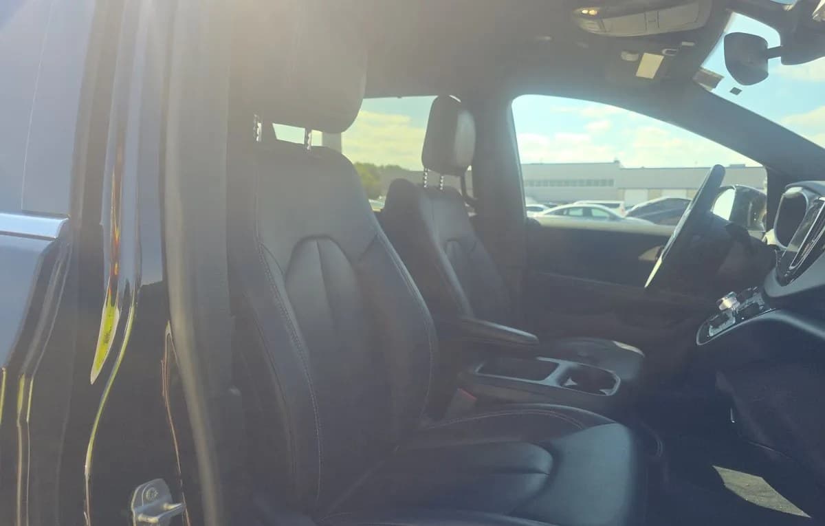 2025 CHRYSLER PACIFICA SELECT 121.6" WB 5