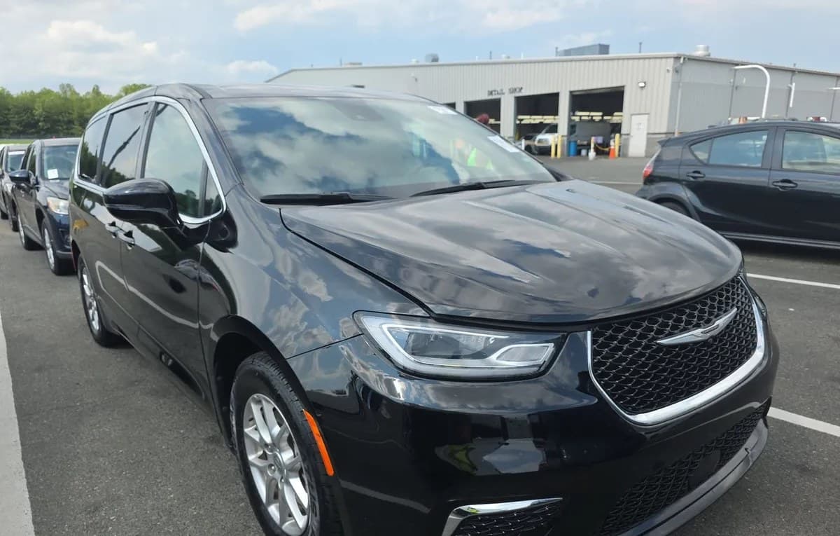 2025 CHRYSLER PACIFICA SELECT 121.6" WB 4