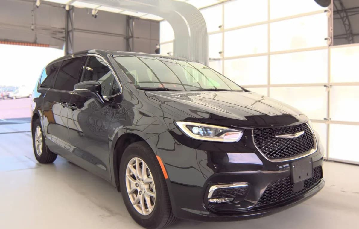 2025 CHRYSLER PACIFICA SELECT 121.6" WB 4