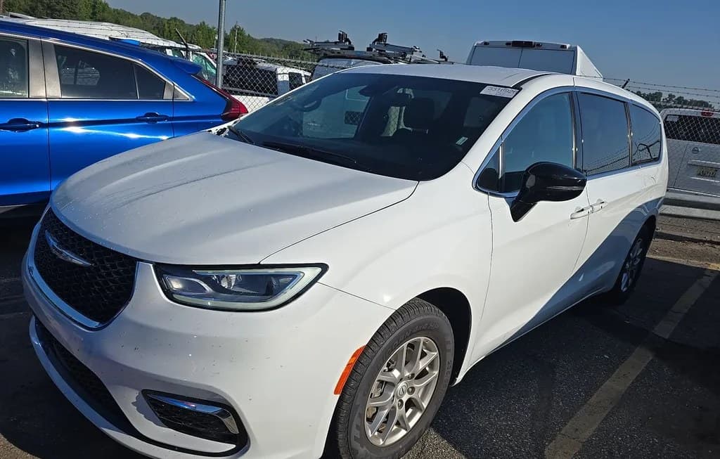 2026 CHRYSLER PACIFICA SELECT 121.6" WB 1
