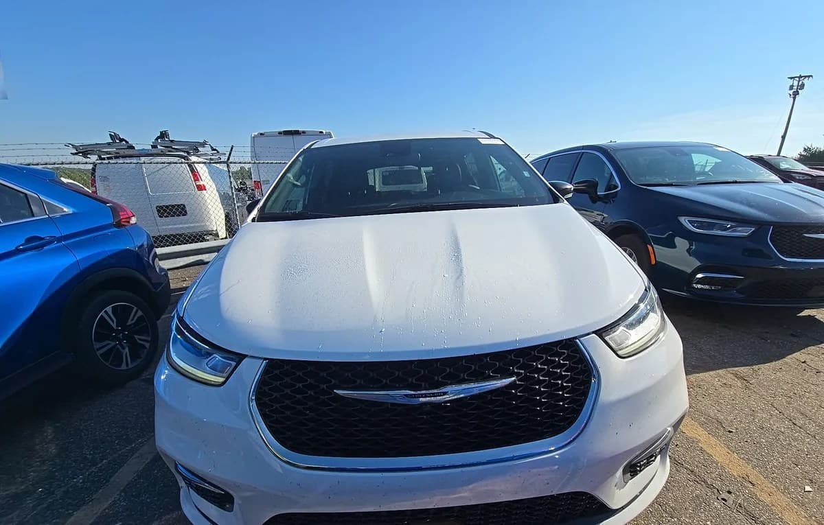 2026 CHRYSLER PACIFICA SELECT 121.6" WB 3