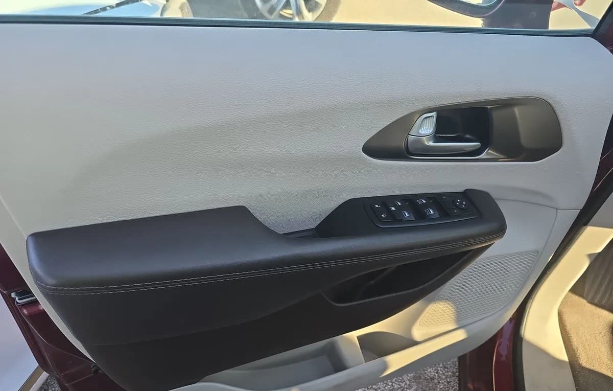 2017 CHRYSLER PACIFICA TOURING L 121.6" WB 6