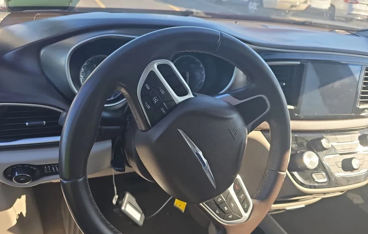 2017 CHRYSLER PACIFICA TOURING L 121.6" WB 7