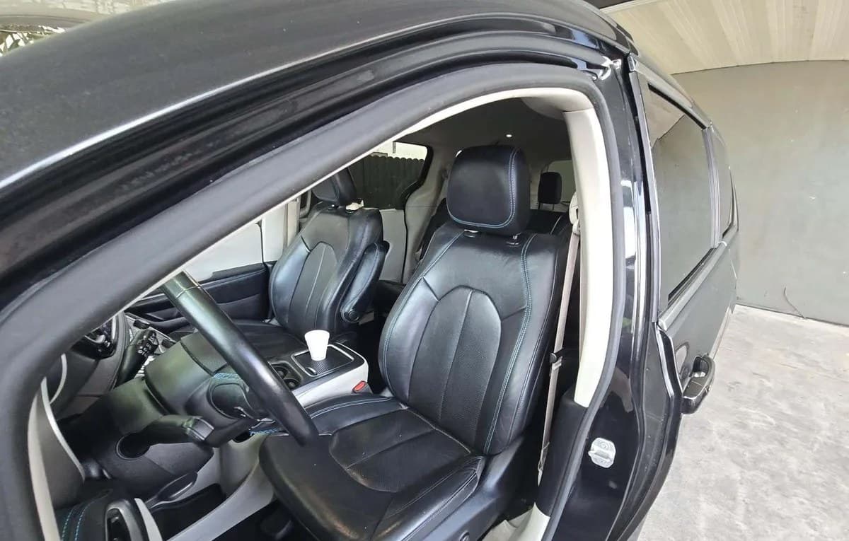 2021 CHRYSLER PACIFICA TOURING L 121.6" WB 4