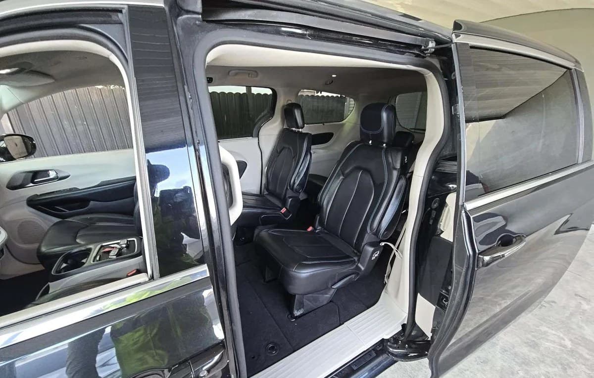 2021 CHRYSLER PACIFICA TOURING L 121.6" WB 7