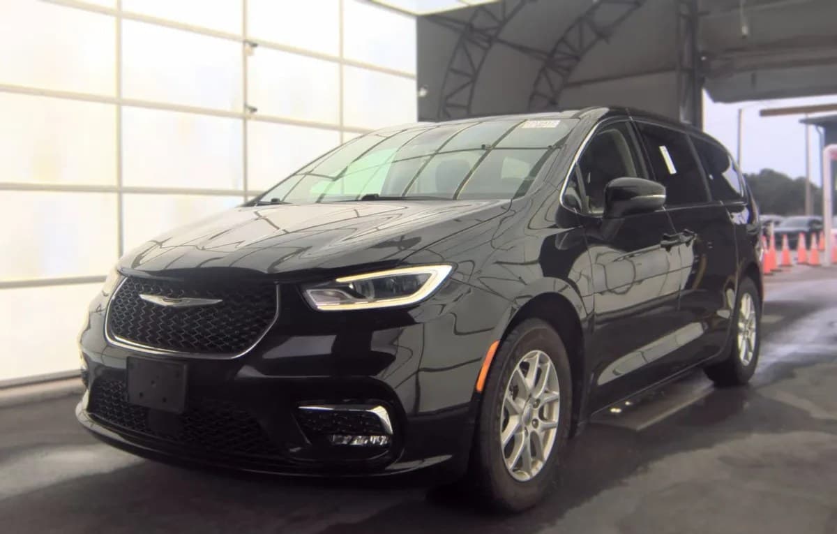 2023 CHRYSLER PACIFICA TOURING L 121.6" WB 2