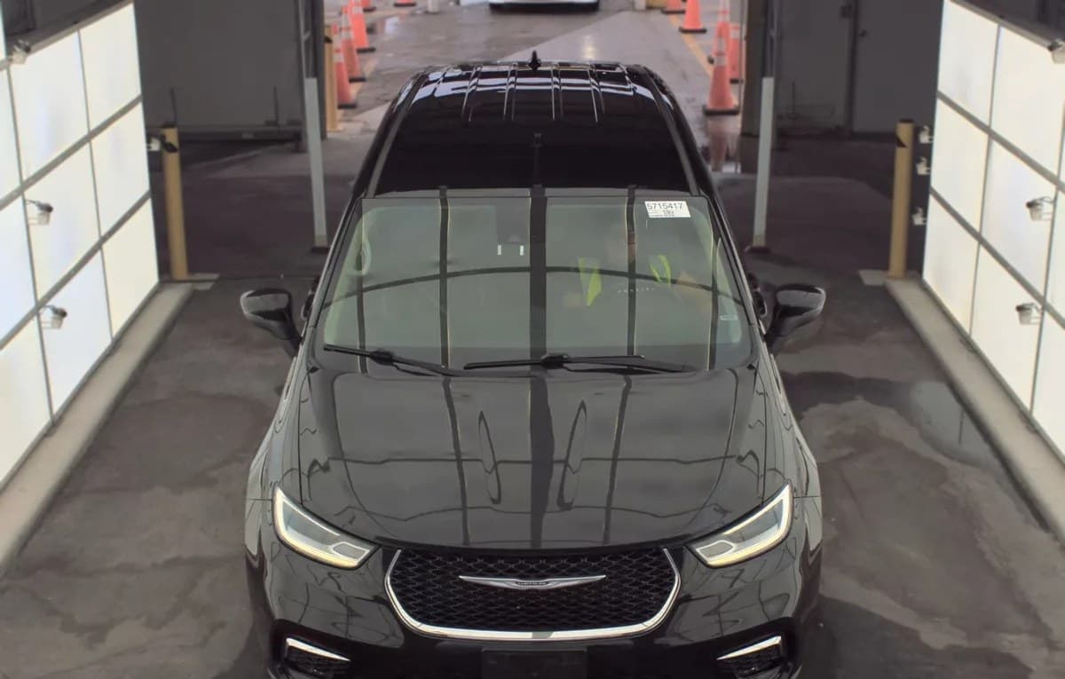 2023 CHRYSLER PACIFICA TOURING L 121.6" WB 3