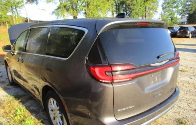 2023 CHRYSLER PACIFICA TOURING L 121.6" WB 7
