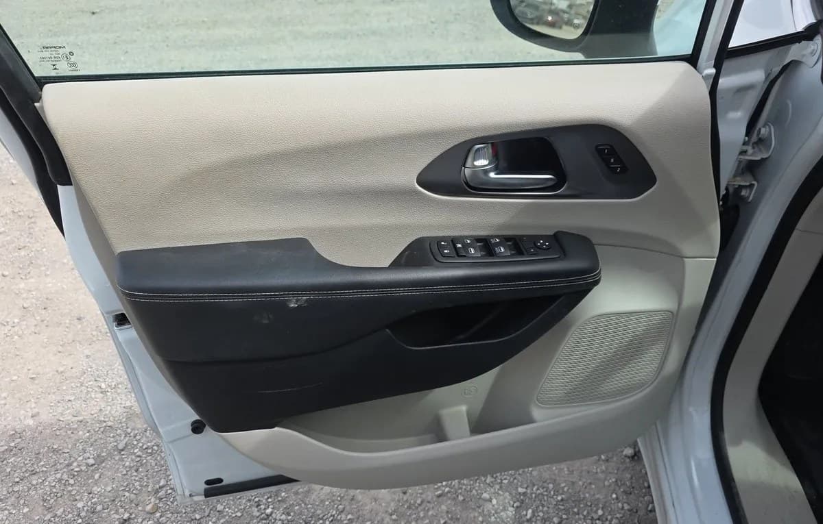 2023 CHRYSLER PACIFICA TOURING L 121.6" WB 6