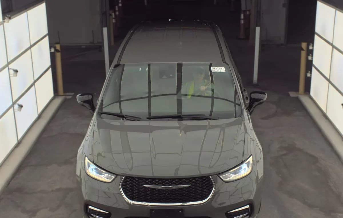 2025 CHRYSLER PACIFICA SELECT 121.6" WB 3