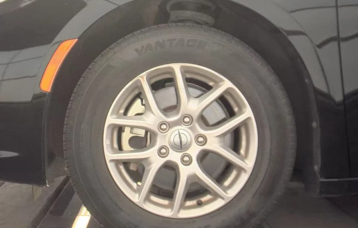 2025 CHRYSLER PACIFICA SELECT 121.6" WB 6