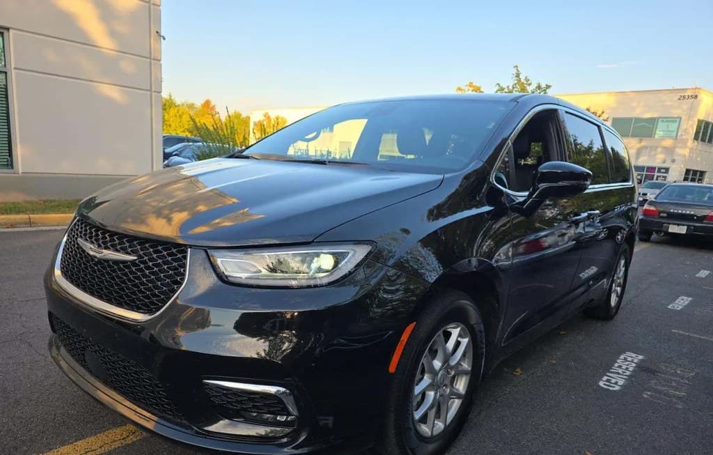 2025 CHRYSLER PACIFICA SELECT 121.6" WB