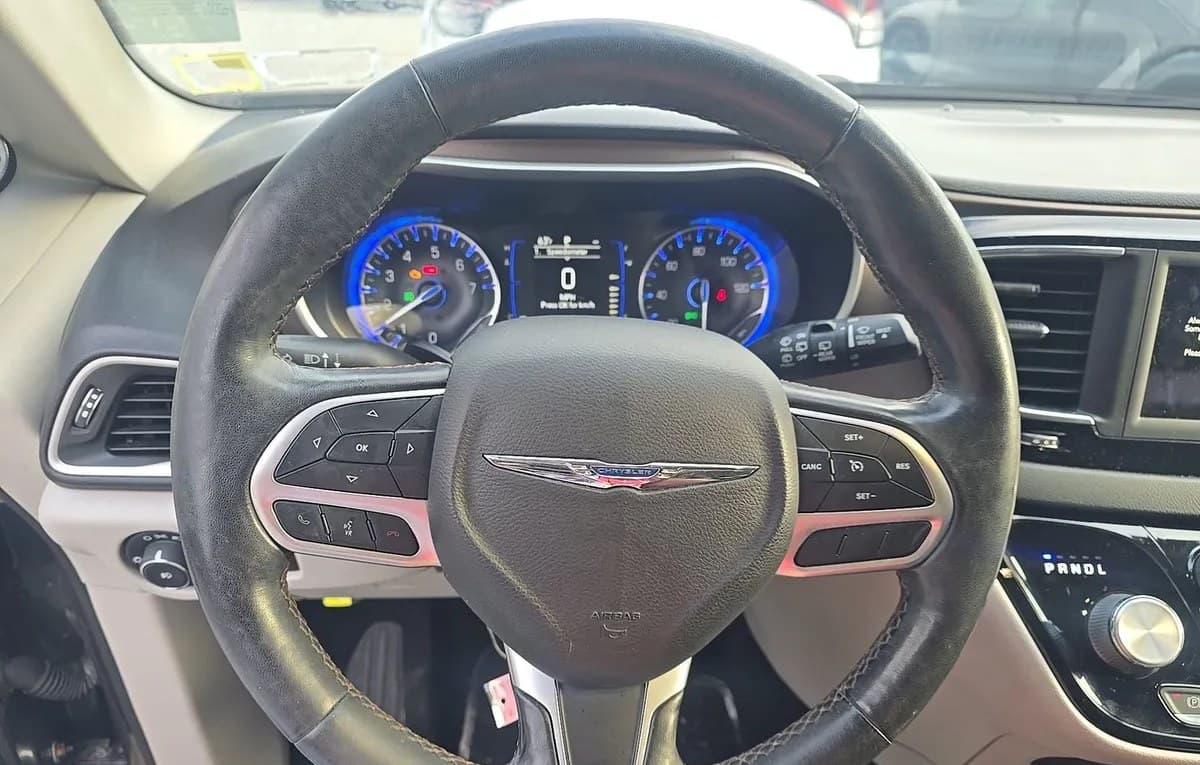 2019 CHRYSLER PACIFICA TOURING L 121.6" WB 7