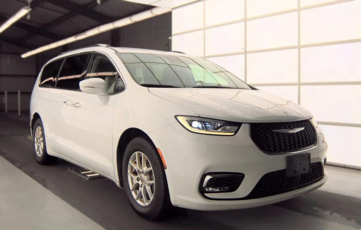 2021 CHRYSLER PACIFICA TOURING L 121.6" WB 4