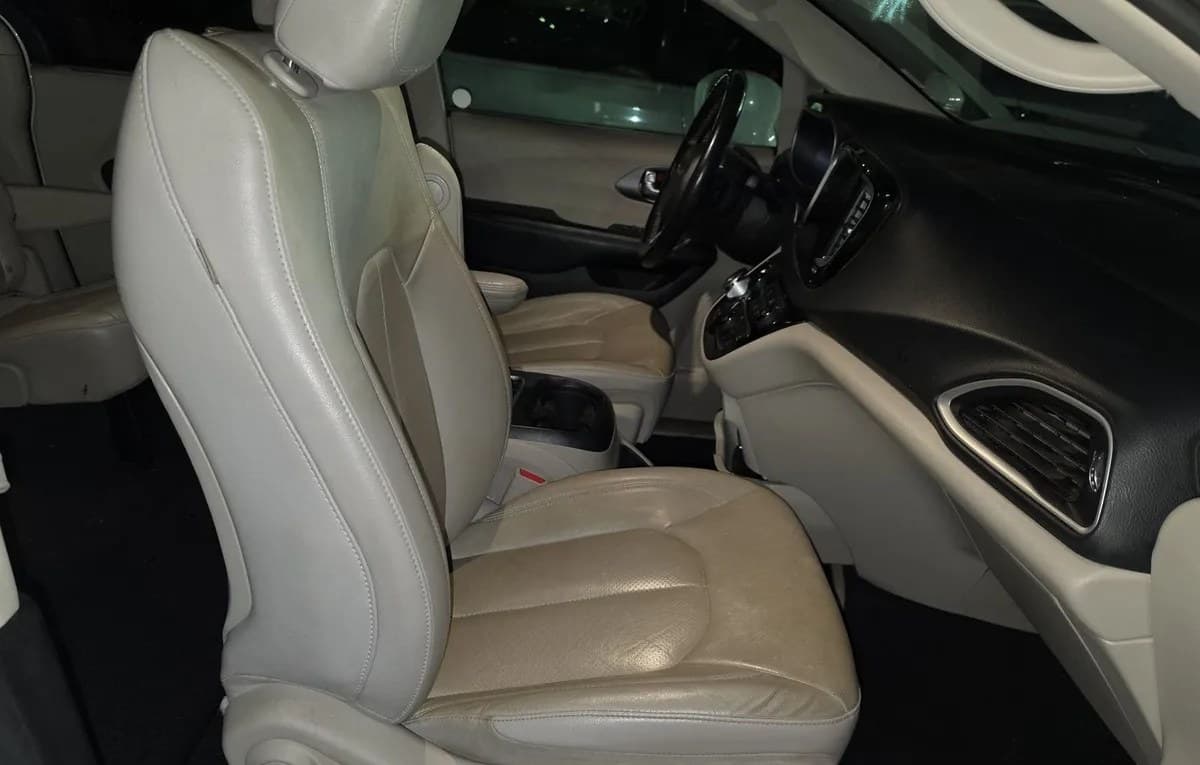 2021 CHRYSLER PACIFICA TOURING L 121.6" WB 5