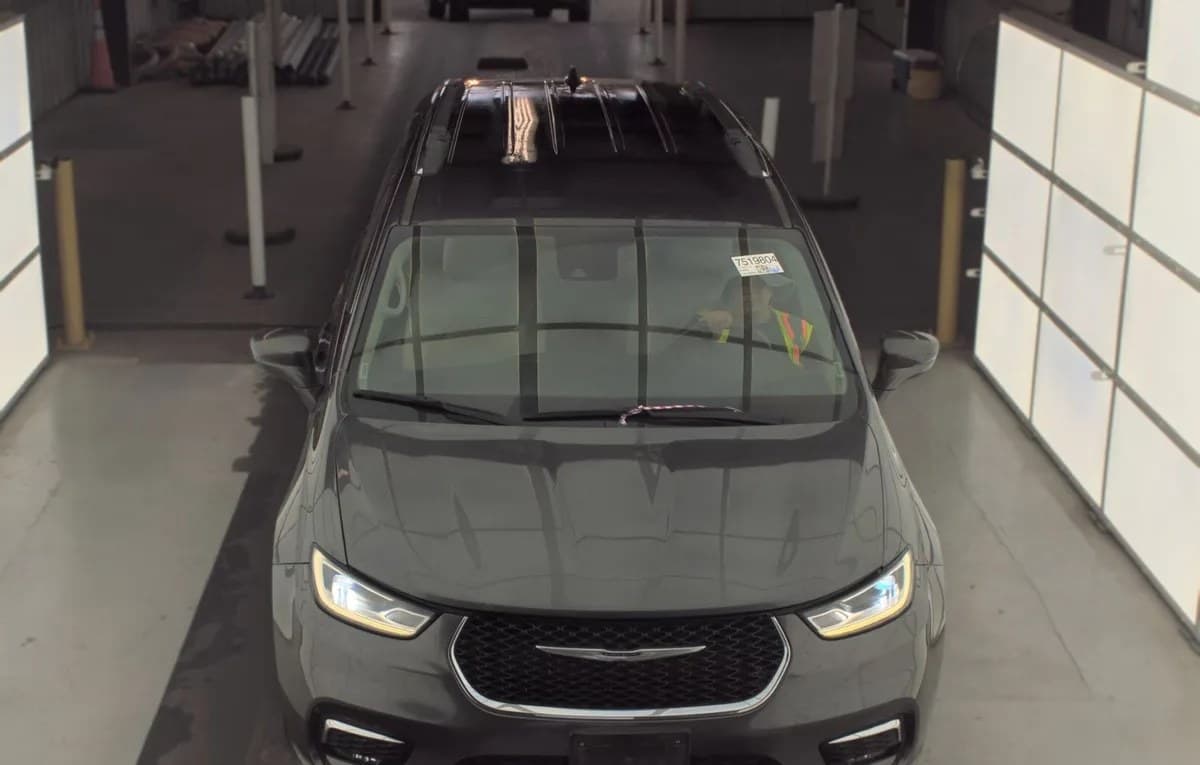 2021 CHRYSLER PACIFICA TOURING L 121.6" WB 3